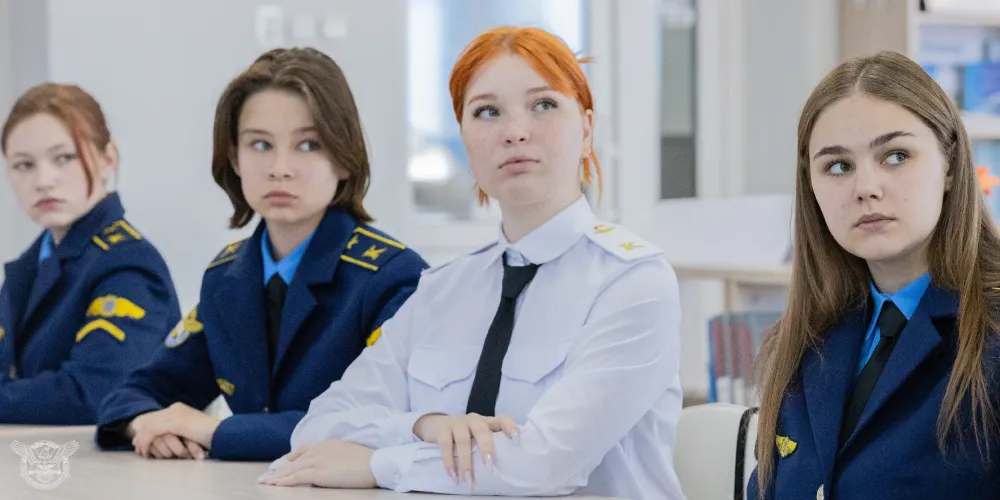 Просмотр фильма «Дети на прицеле: завербованные врагом»