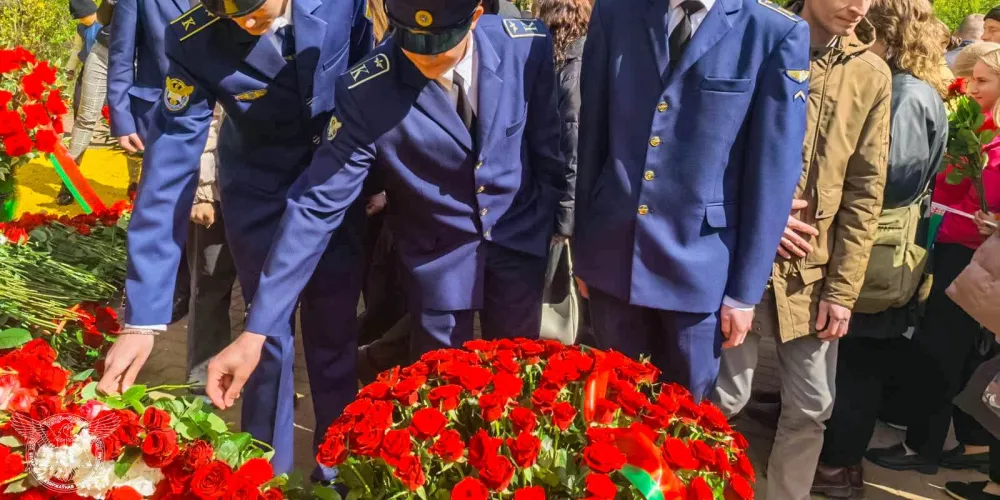 Курсанты БГАА почтили память жертв Чернобыльской катастрофы