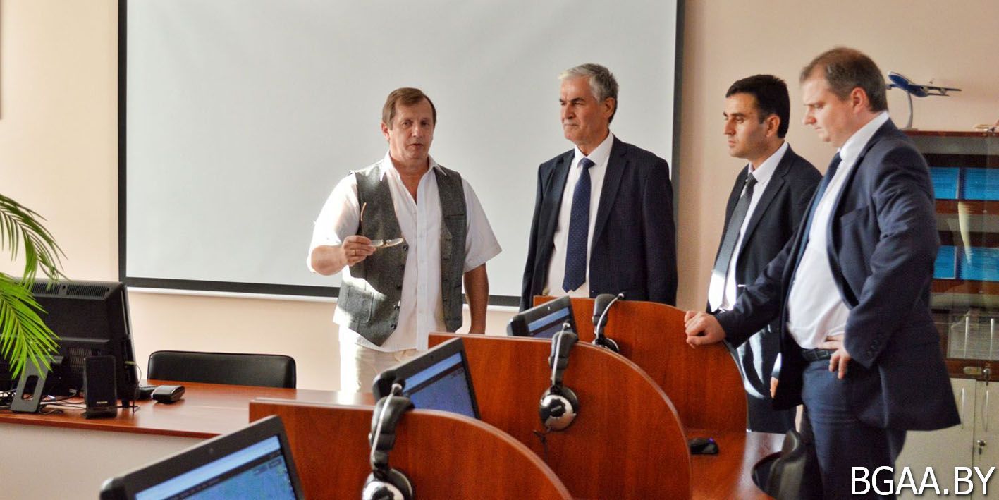 Таджикистан изучил условия обучения в БГАА